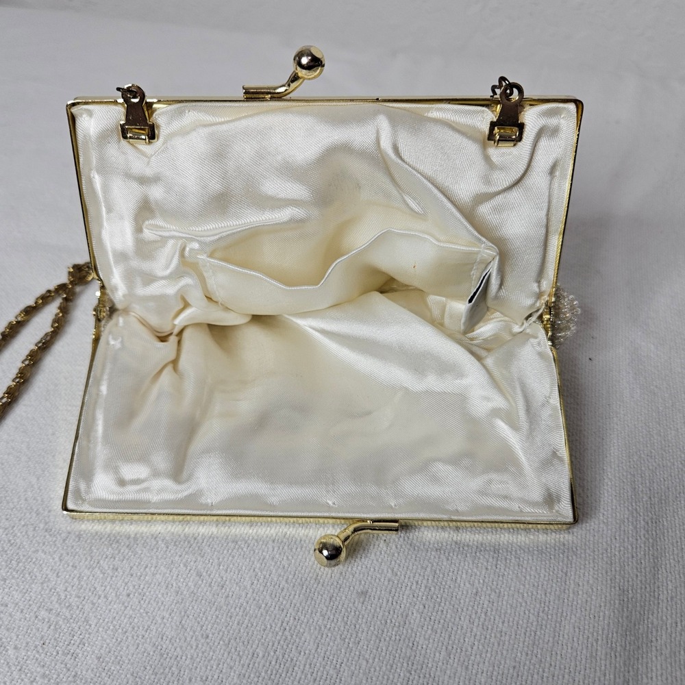 La Regale Vintage Beaded Shell Crossbody Clutch Bag Iridescent White Gold Chain - Picture 5 of 6